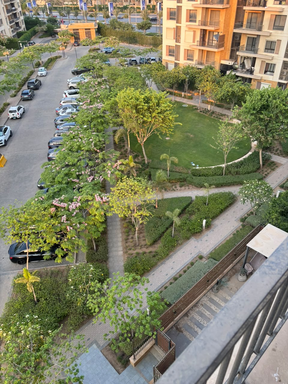 Semi-Furnished Apartment For Rent in Eastown-156 meter