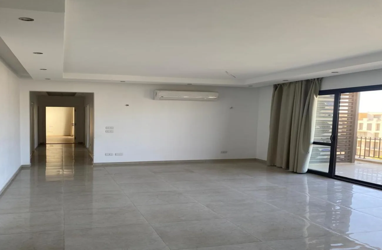 Apartment 3Br (Kitchen &amp;Ac’s) For Rent Eastown
