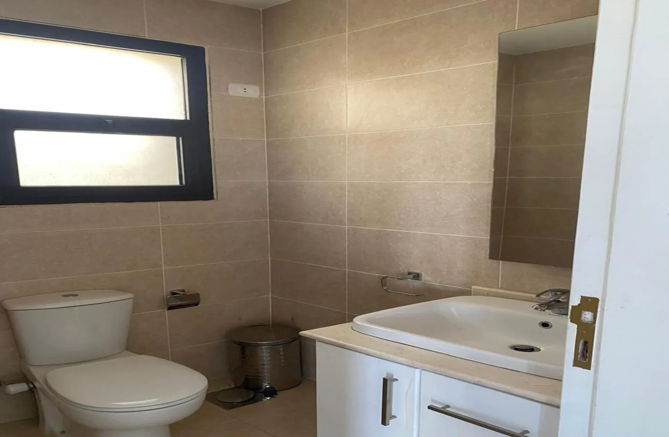 Apartment 3Br (Kitchen &amp;Ac’s) For Rent Eastown