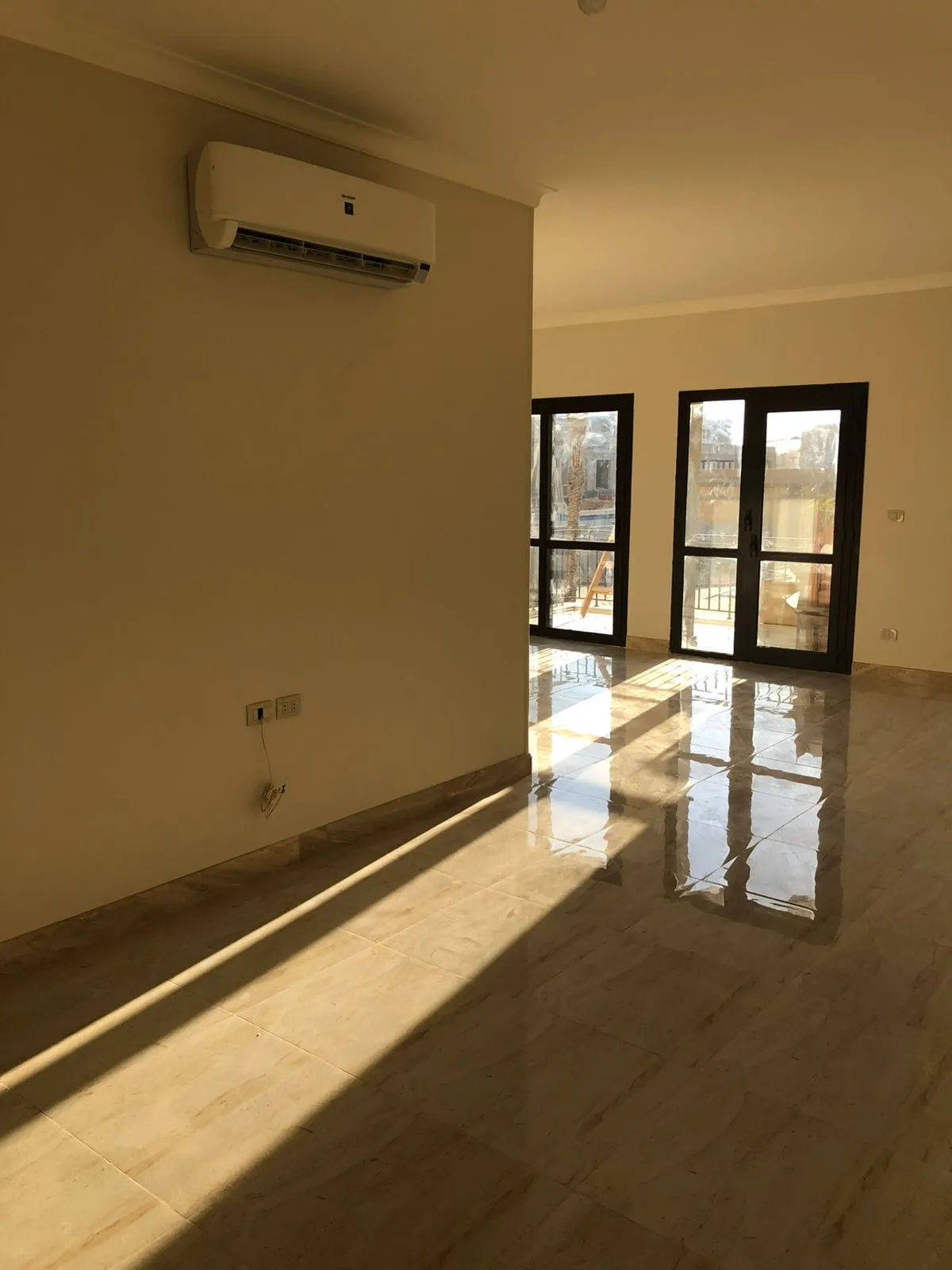 Apartment For Rent 3 Bedrooms 205m in eastown
