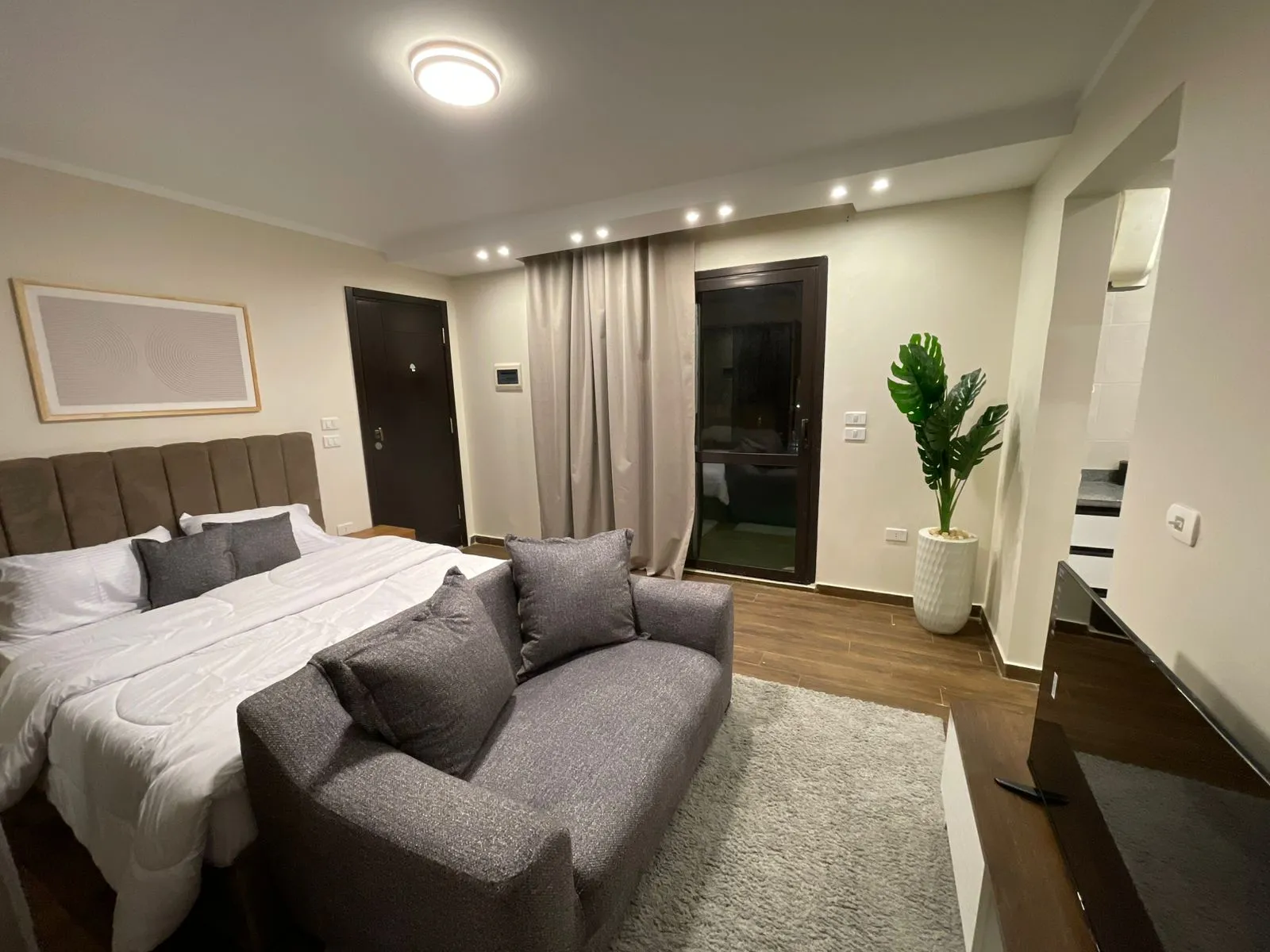Furnished Studio 'First Use' For Rent in Eastown