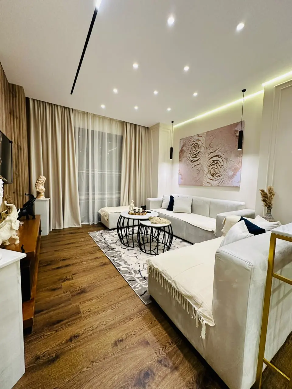 Modern Furnished Apartment with Private Garden for Rent in El Patio Oro, New Cairo