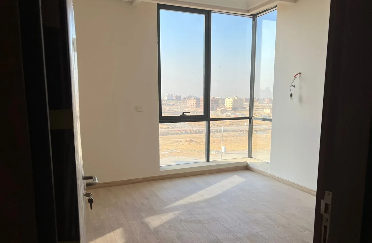 168 sqm Apartment for Monthly Rent in الباتيو أورو New Cairo | 3 Beds | Premium Compound
