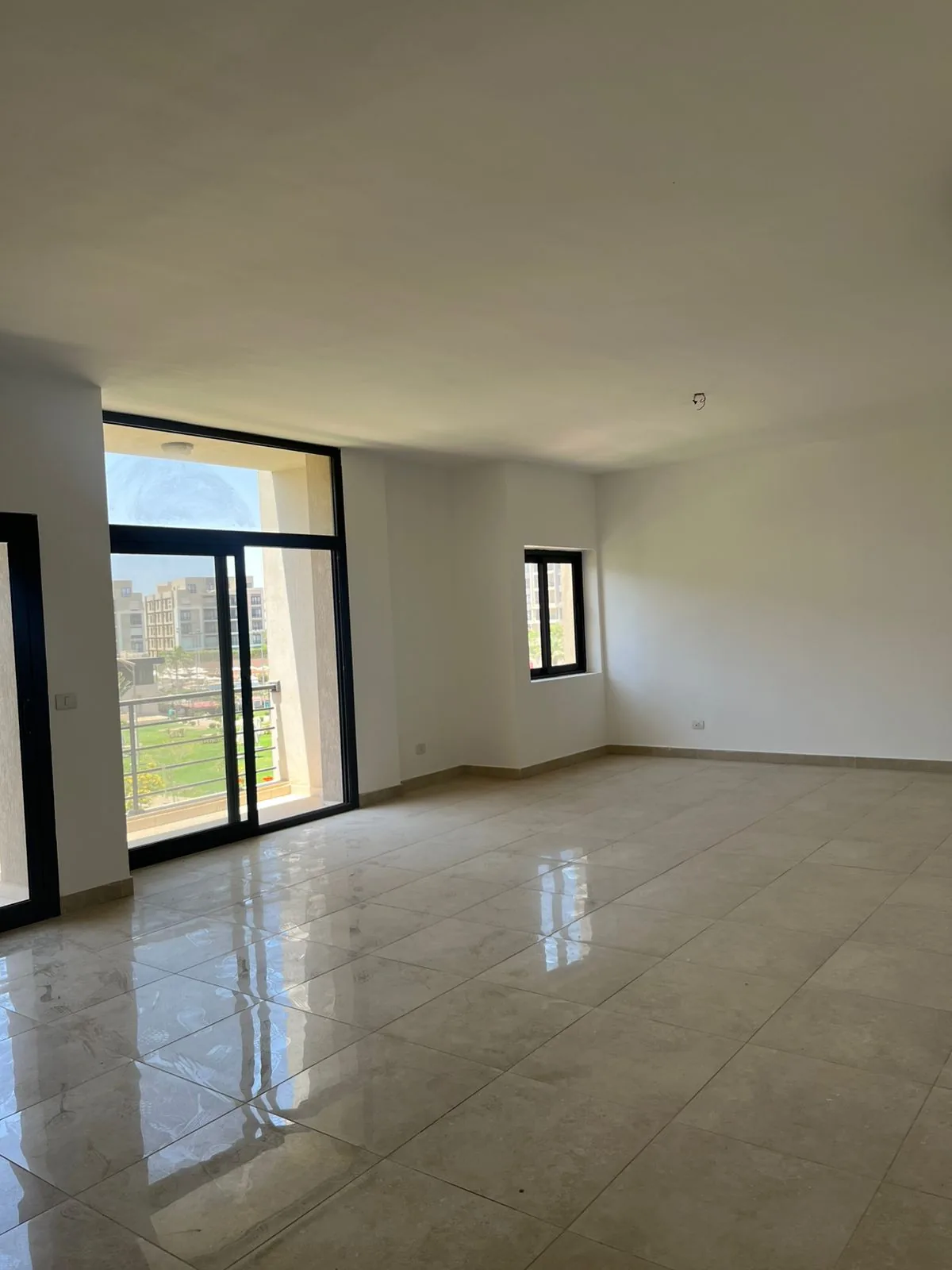 Apartment 3BR (Kitchen+Ac’s) in Al Marasem