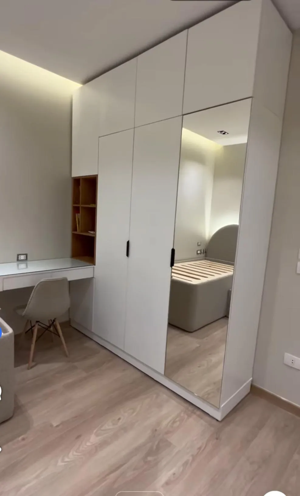 fully finished penthouse for sale in fifthsquare with installments