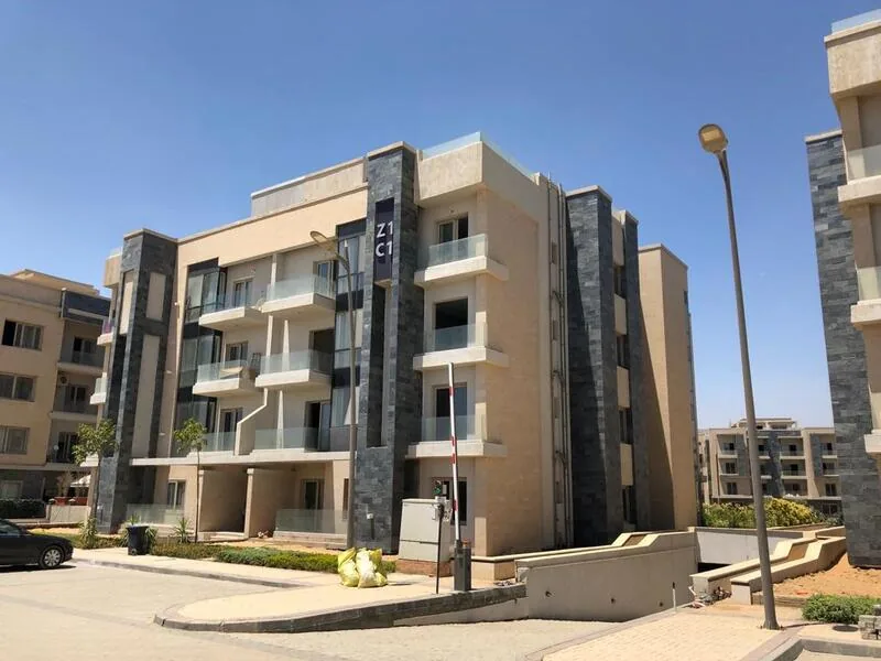 First use semi furnished apartment for rent in Galleria