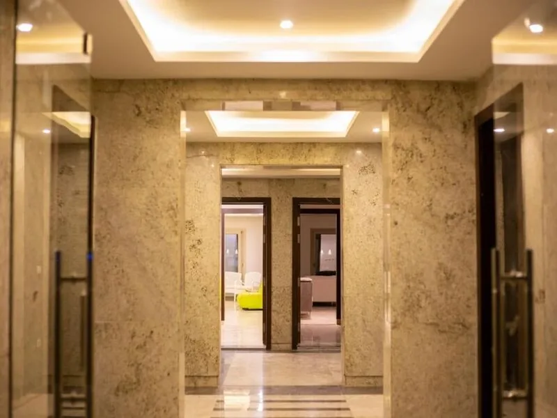 First use semi furnished apartment for rent in Galleria