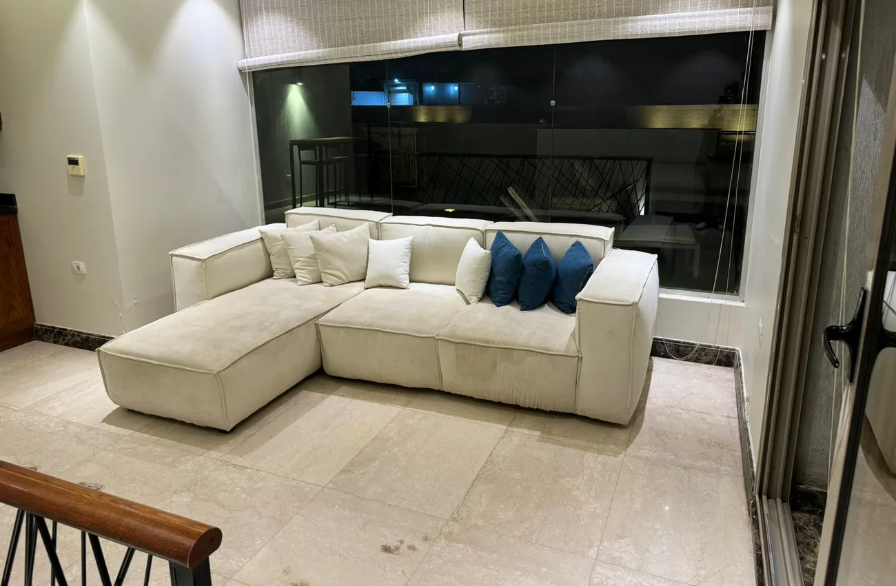 Private pool fully furnished penthouse for rent