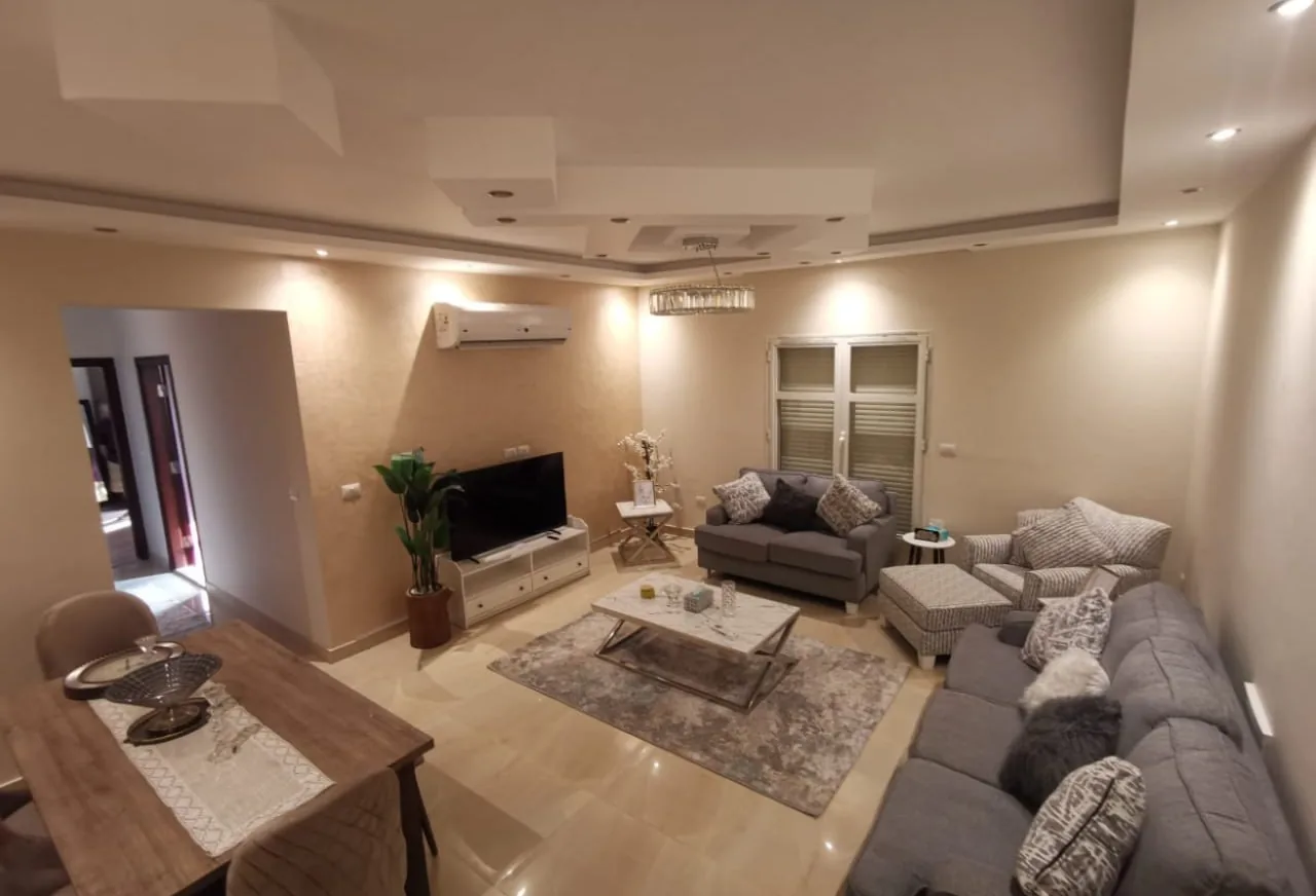 Apartment for rent in Hyde Park fully furnished