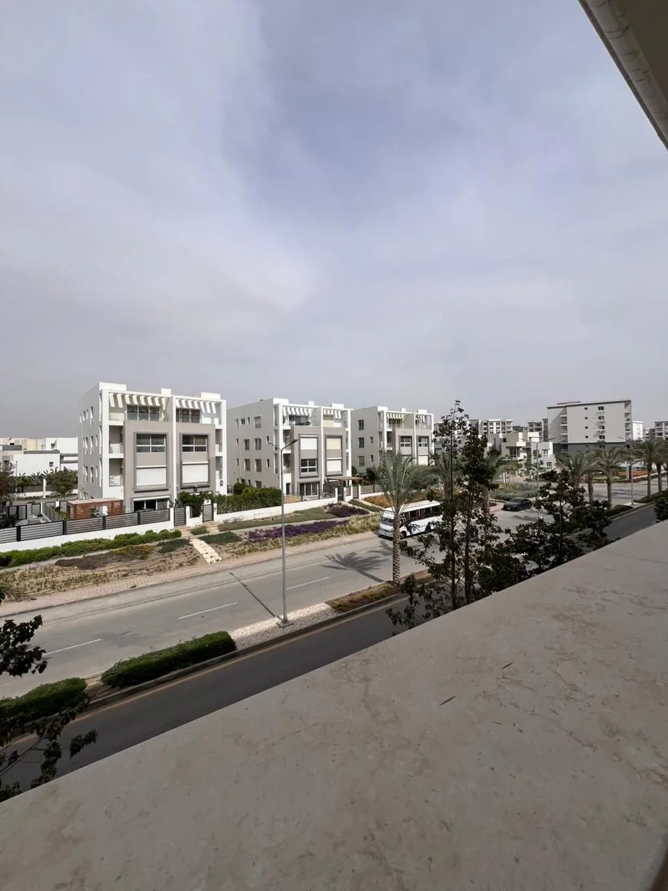 Apartment 2BR Super Lux For Rent in Hyde Park