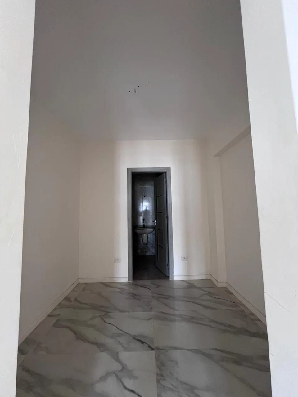 Apartment 2BR Super Lux For Rent in Hyde Park