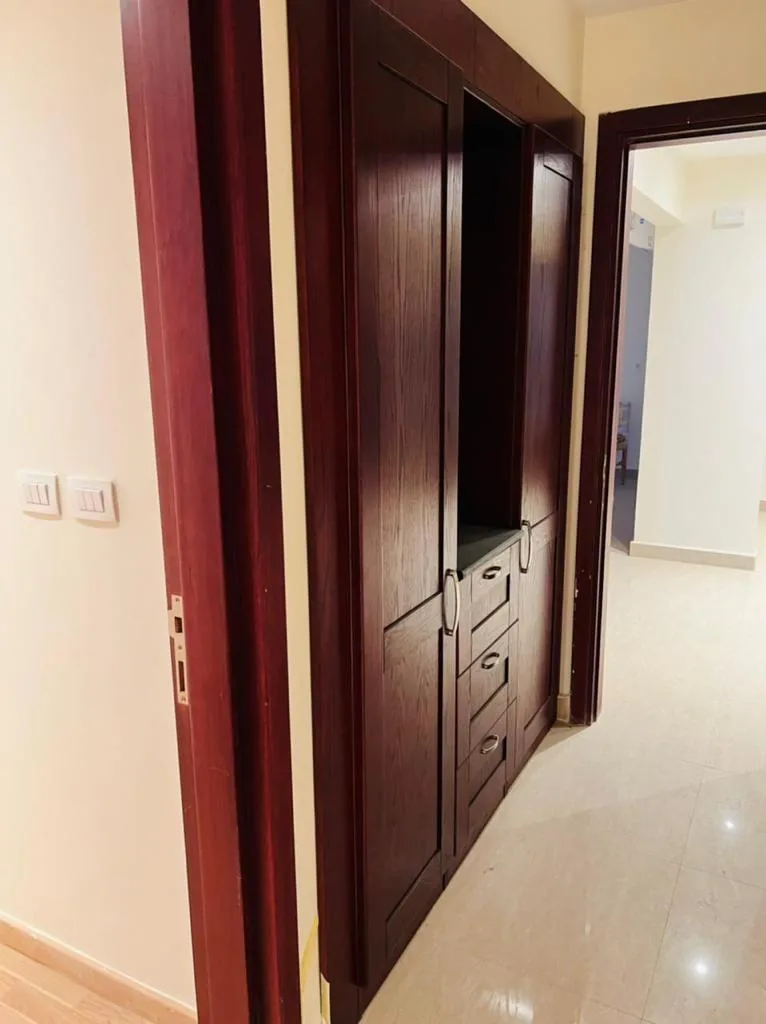 Semi furnished Apartment for rent 208m N Hyde Park