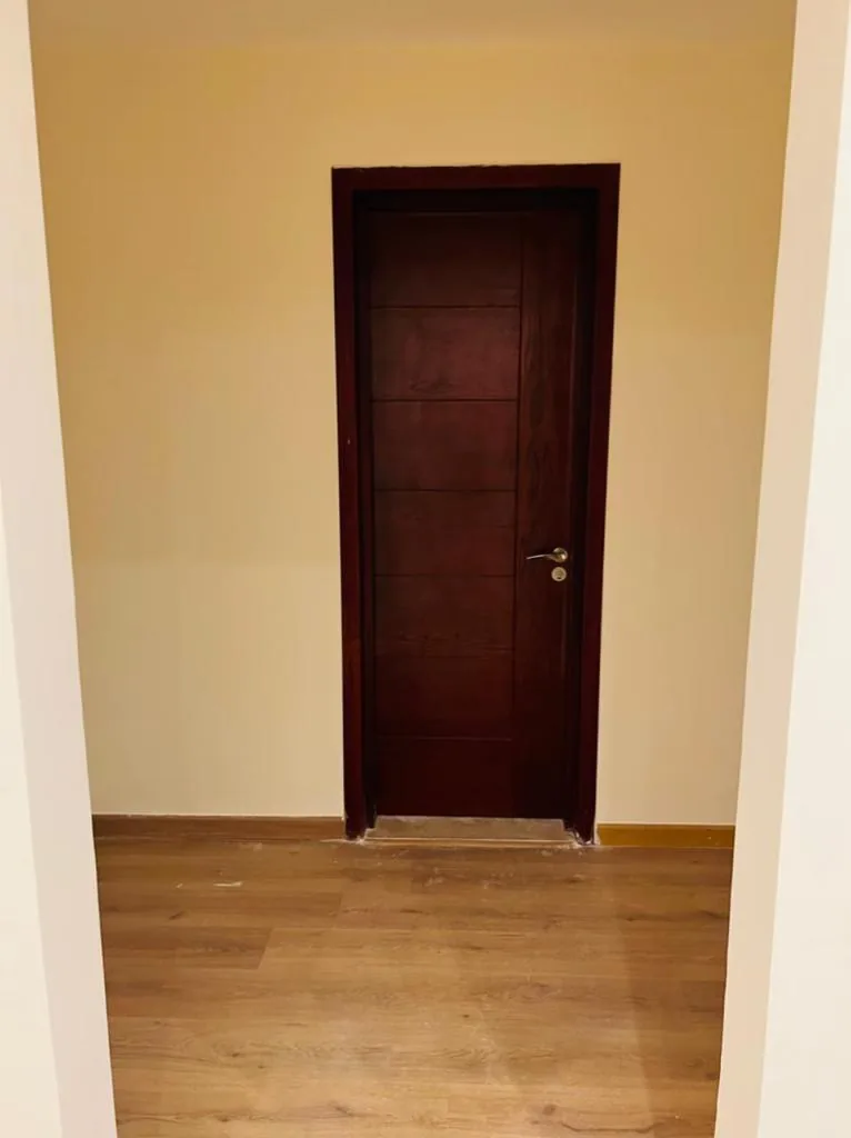 Semi furnished Apartment for rent 208m N Hyde Park