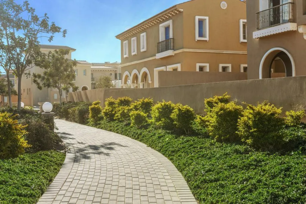 199 sqm Apartment for Monthly Rent in هايد بارك القاهرة الجديدة New Cairo | 4 Beds | Modern Design