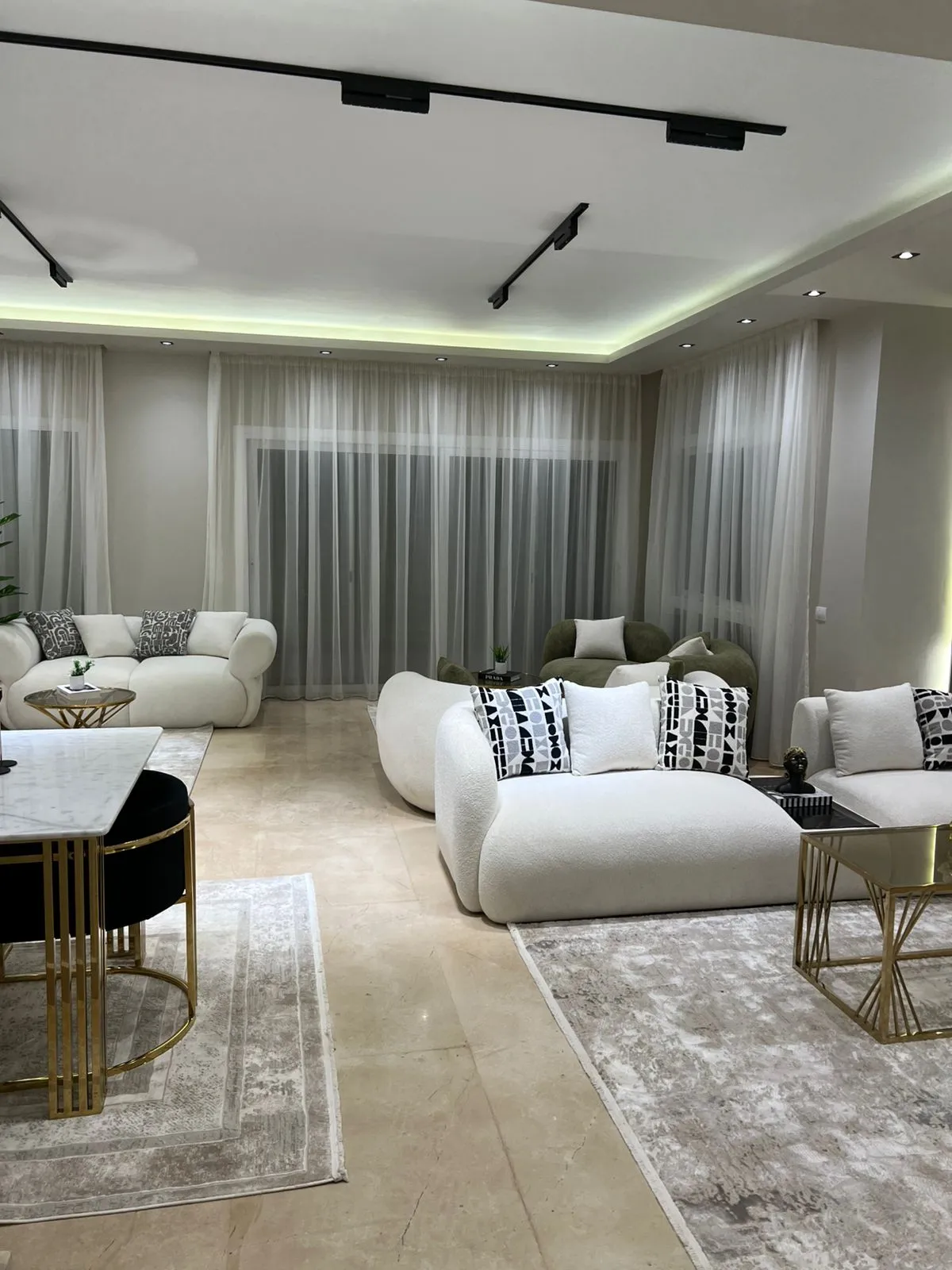 289 sqm Twin House for Monthly Rent in هايد بارك القاهرة الجديدة New Cairo | 4 Beds | Close to Services