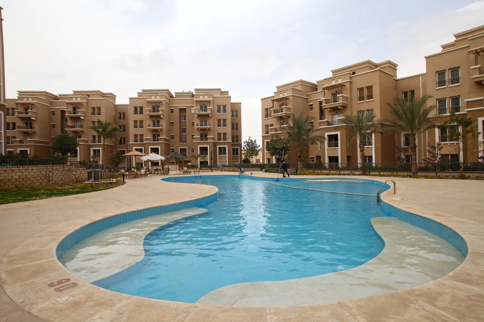 Apartment for Sale in Katameya Plaza | 230 m² | Fully Finished