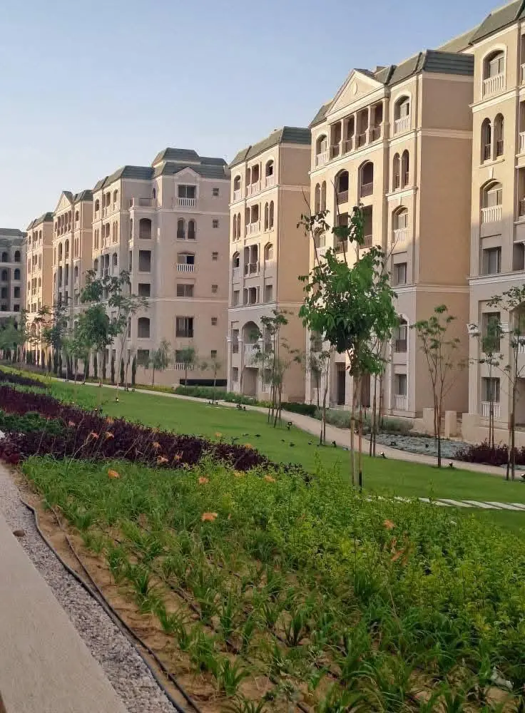 Apartment with Private Garden for Sale in L’Avenir –162 meter
