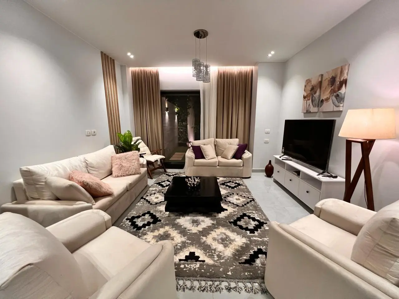 Apartment with garden For Rent in Lake View