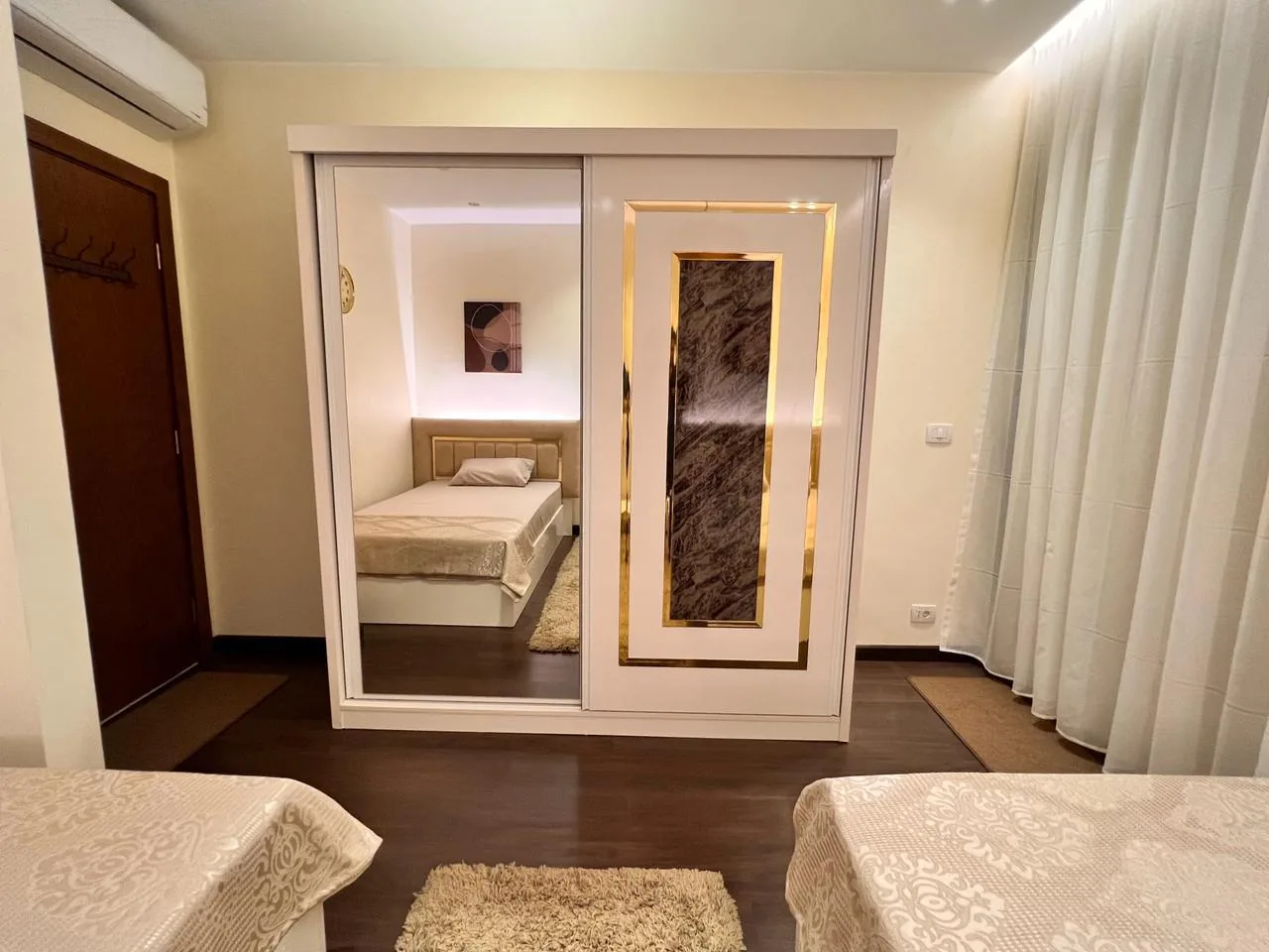 Apartment with garden For Rent in Lake View