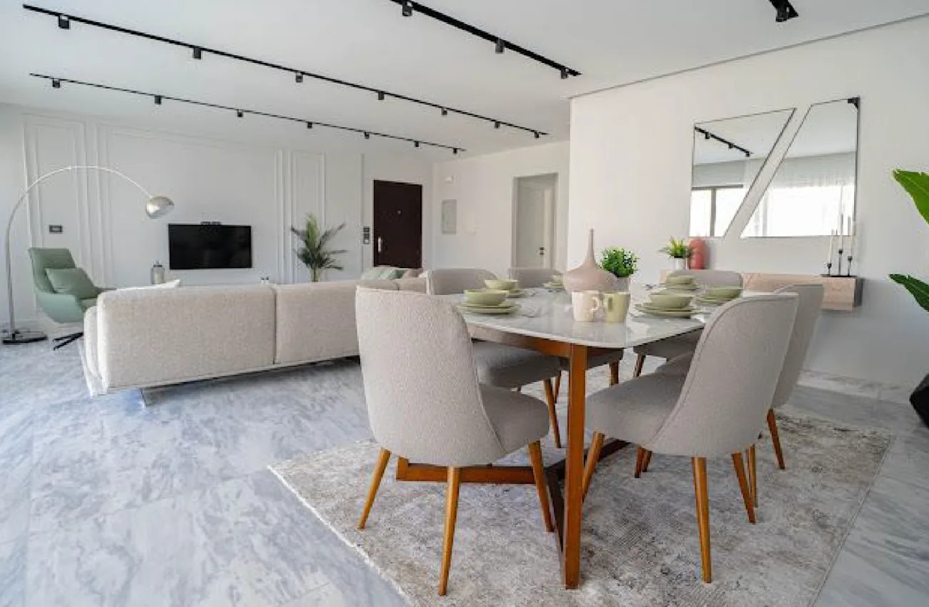 Apartment For Rent in Compound Lake View Residence 210 sqm
