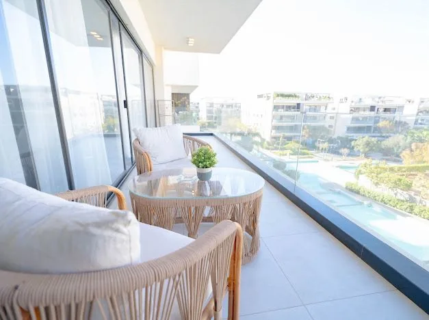 Apartment For Rent in Compound Lake View Residence 210 sqm