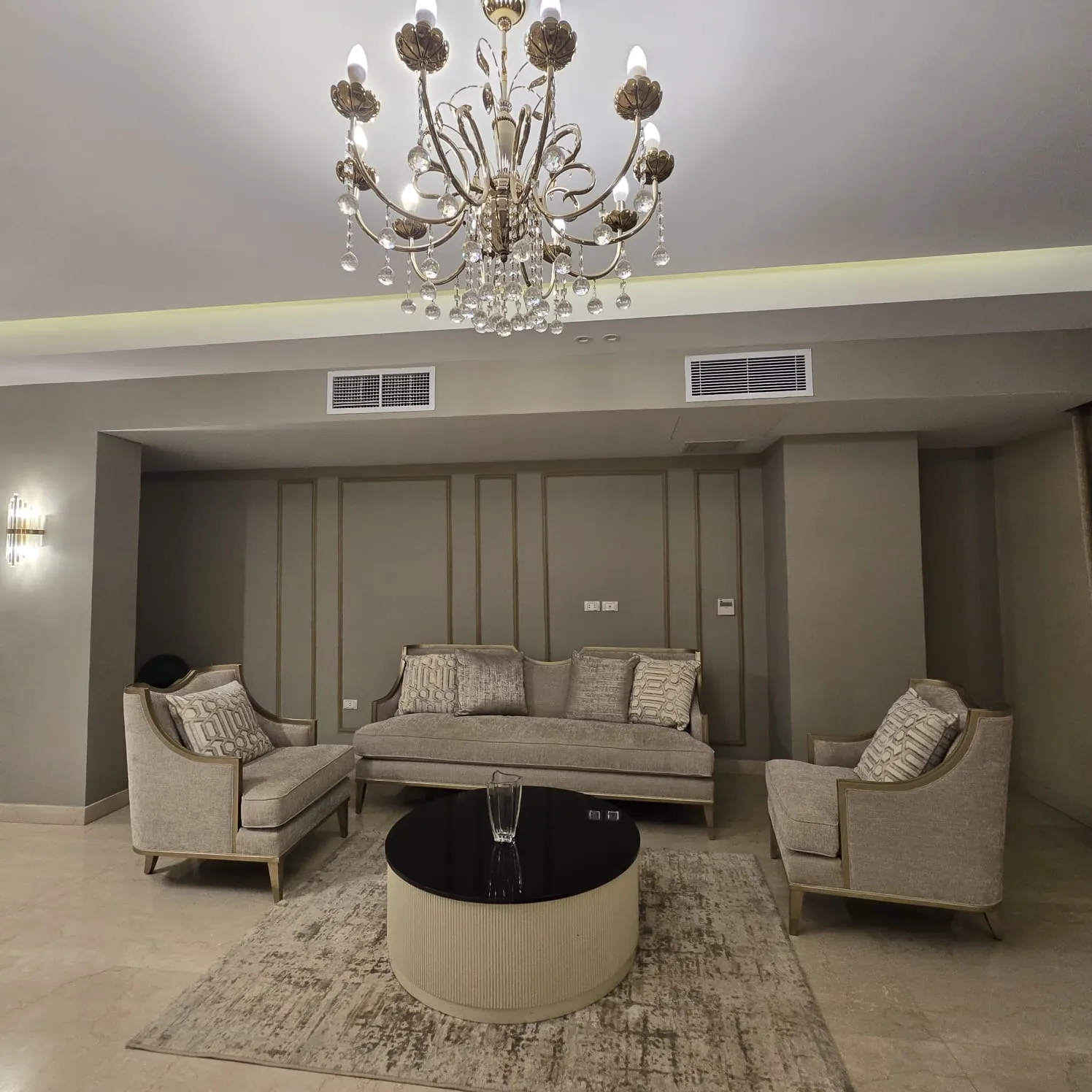 Furnished Town House 400 m For Rent in Layan