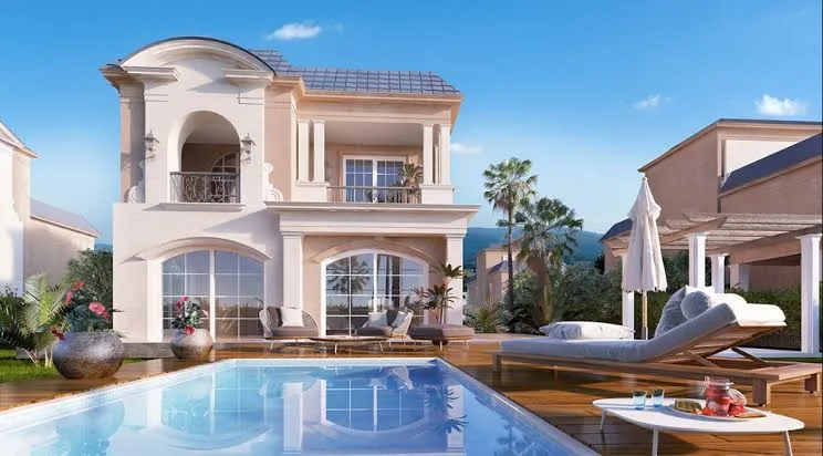Town house for rent 266m in layan compound