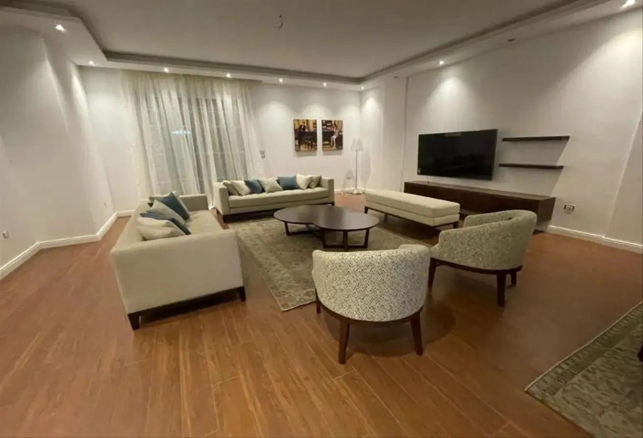 Townhouse 266m finished resale layan low price