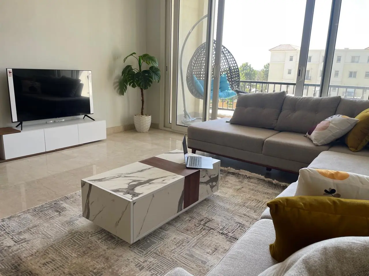 Modern Furnished Apartment 148 sqm For Rent in Mivida