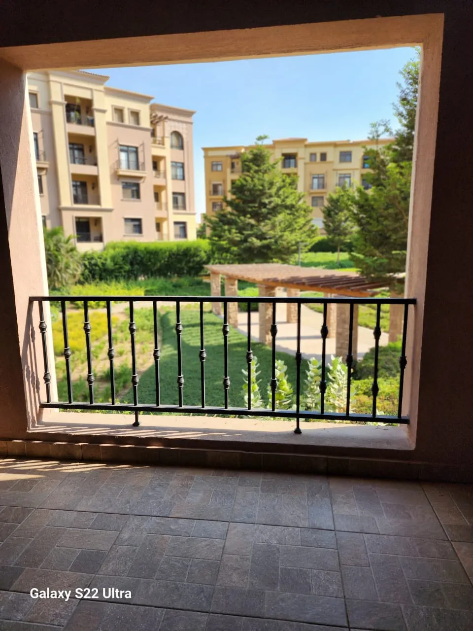 3 BR Fully furnished apartment for rent in Mivida