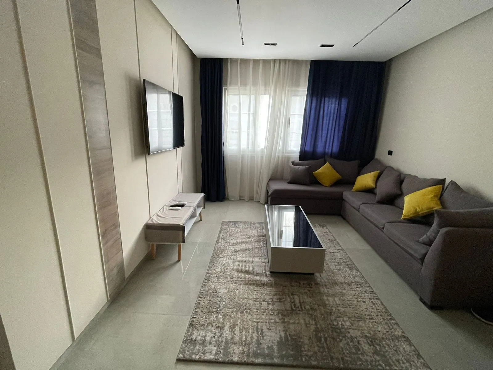 Furnished 2BR apartment for rent in Mountain View  hyde park