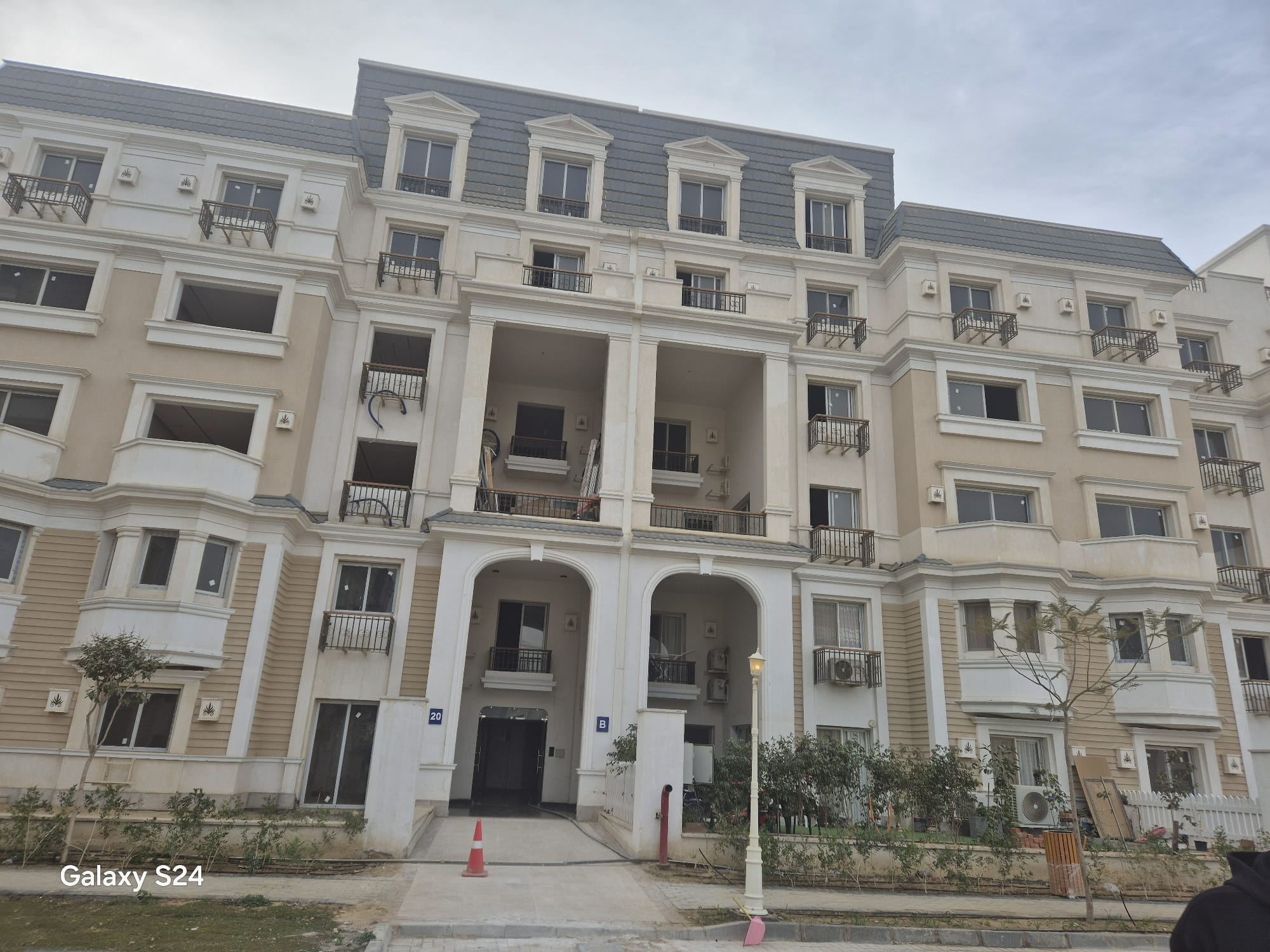I Villa Roof  For sale in mv park with intsallment-235 meter
