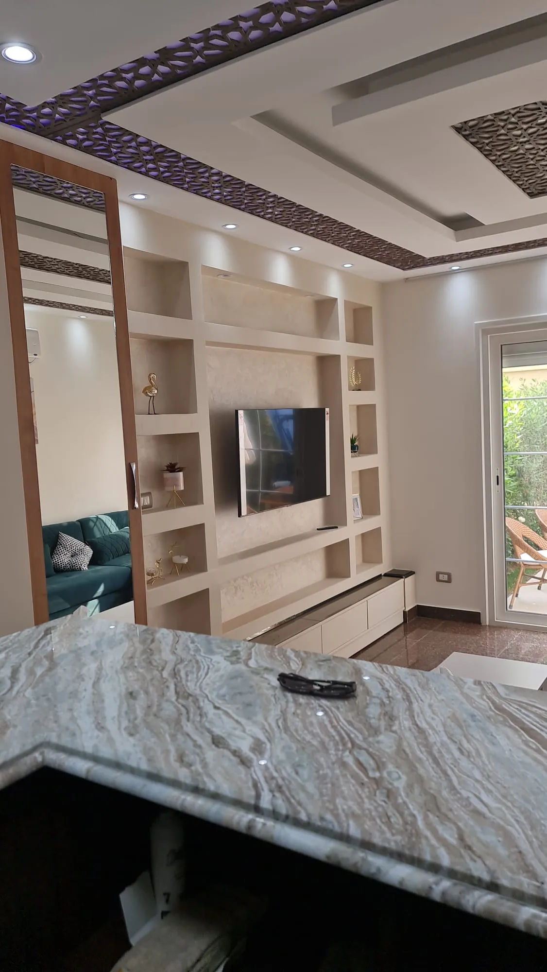 Fully furnished Studio with garden for rent in Regents Park