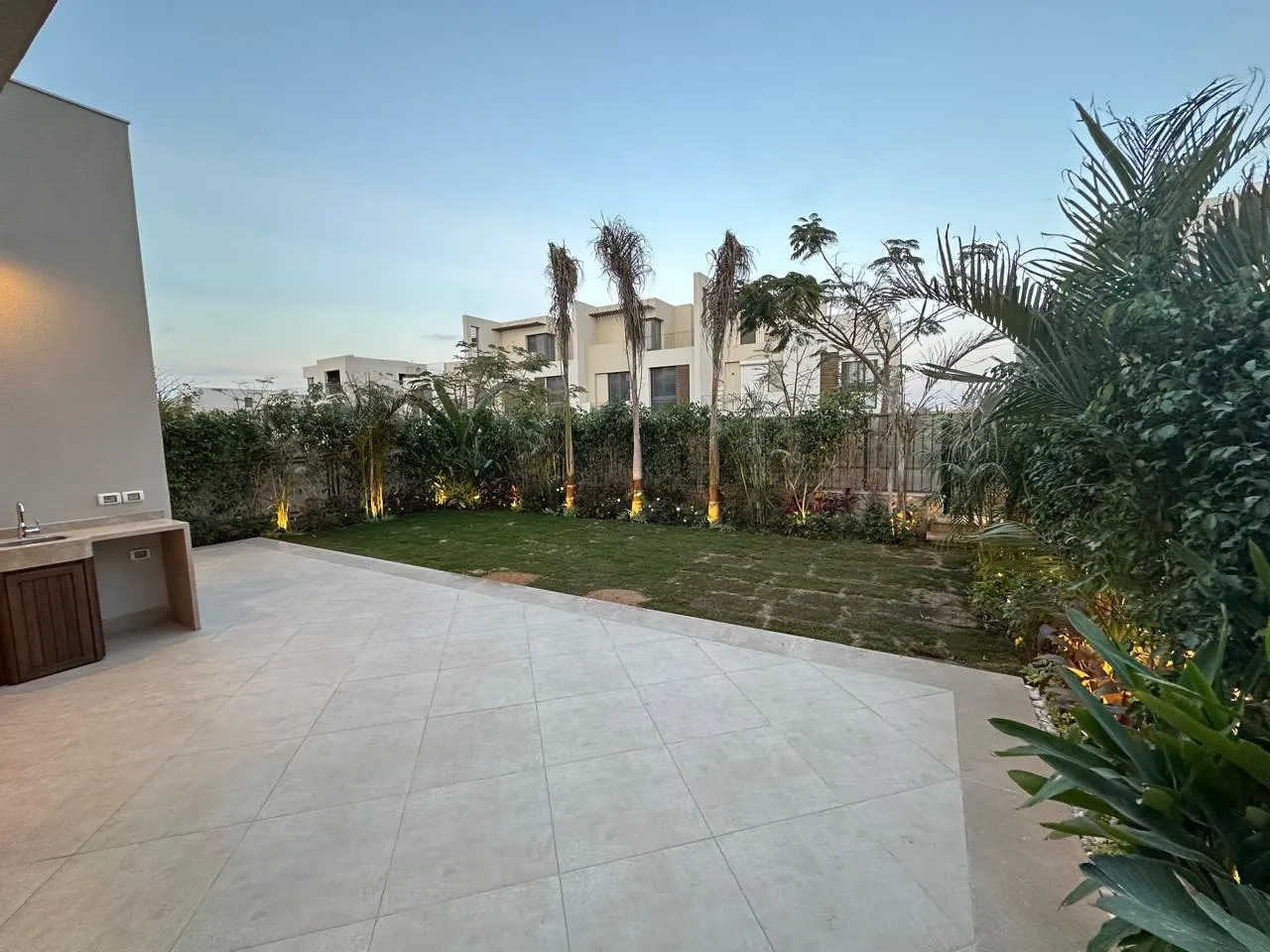prime location Townhouse for Rent In Sodic East