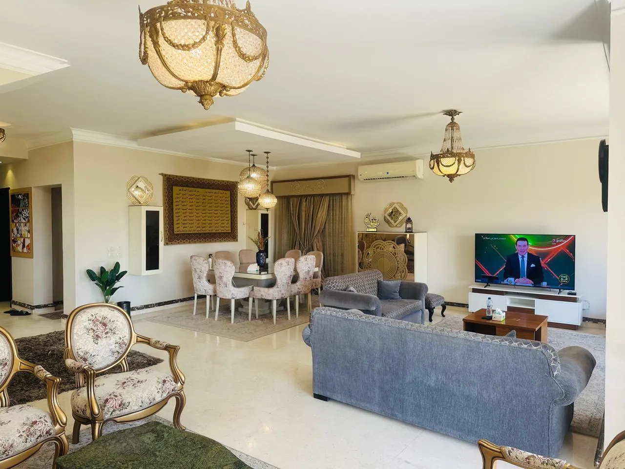 semi furnished villa for rent in Stone Park
