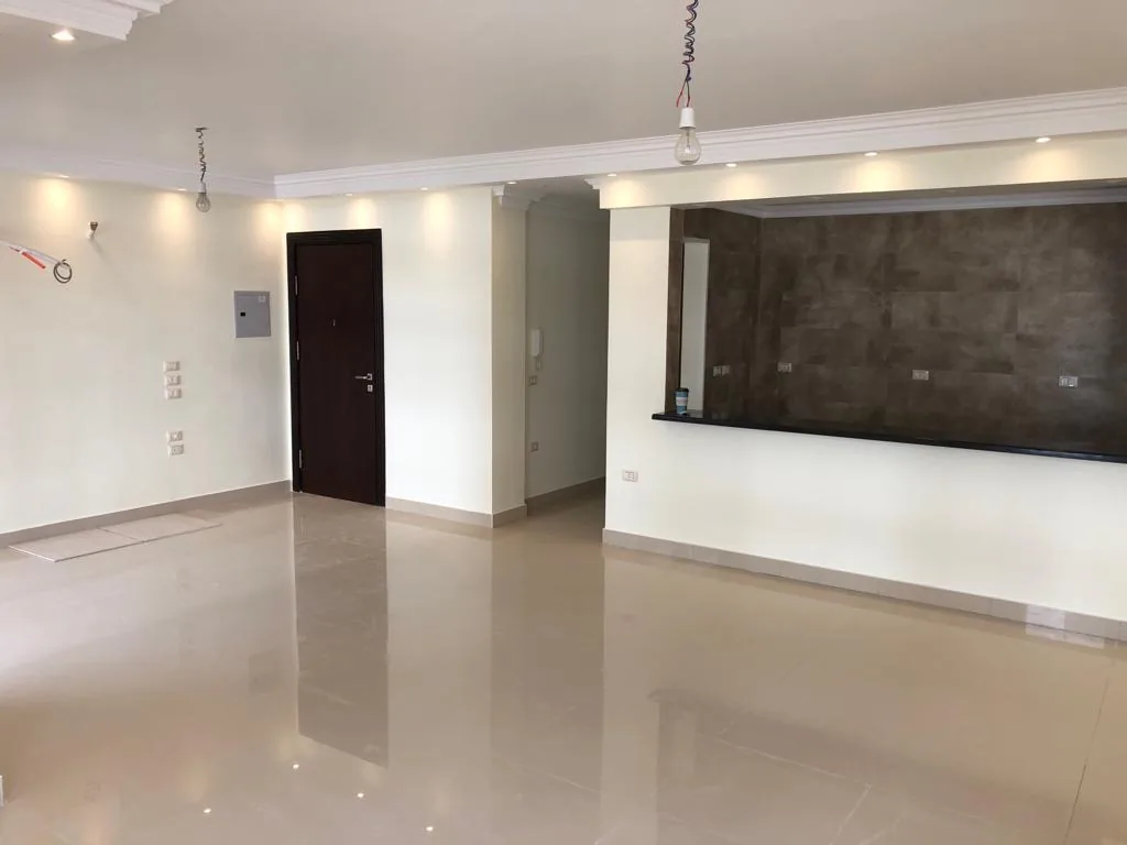 Luxury apartment for rent in Taj City Compound