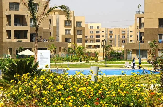 Ground floor apartment with garden for sale in VGK, New Cairo
