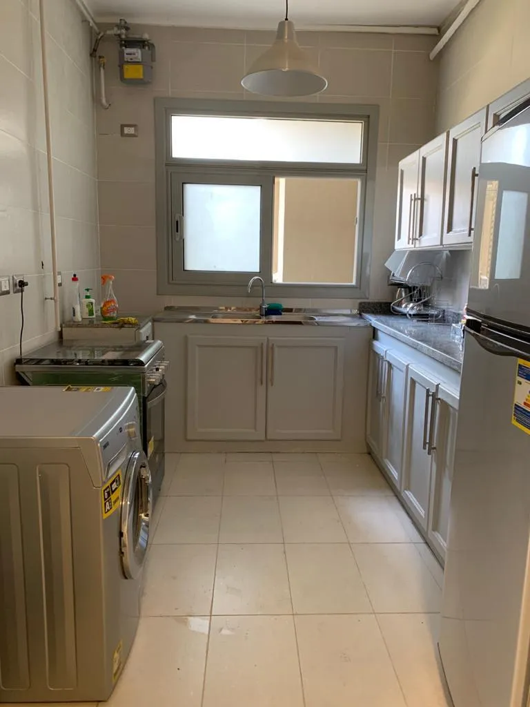 Studio for rent 88m in village gate