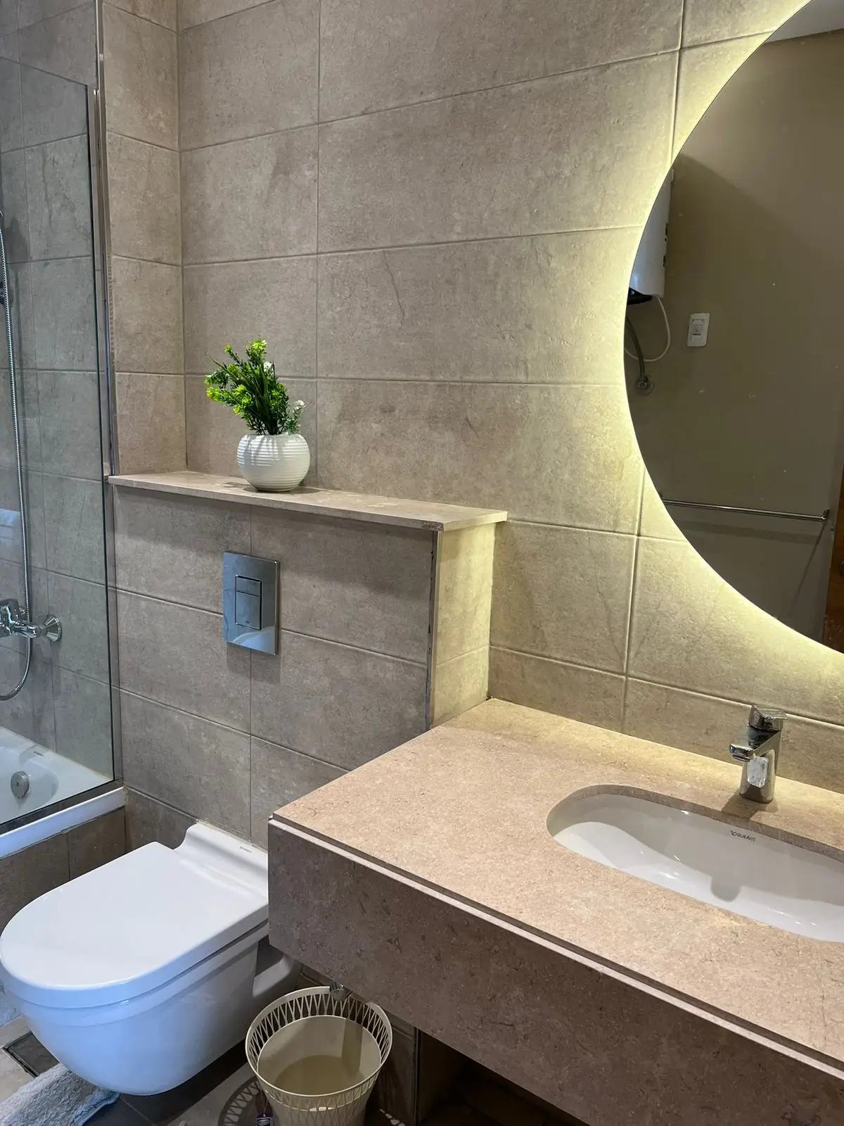 Furnished Apartment 2BR For Rent in Villette