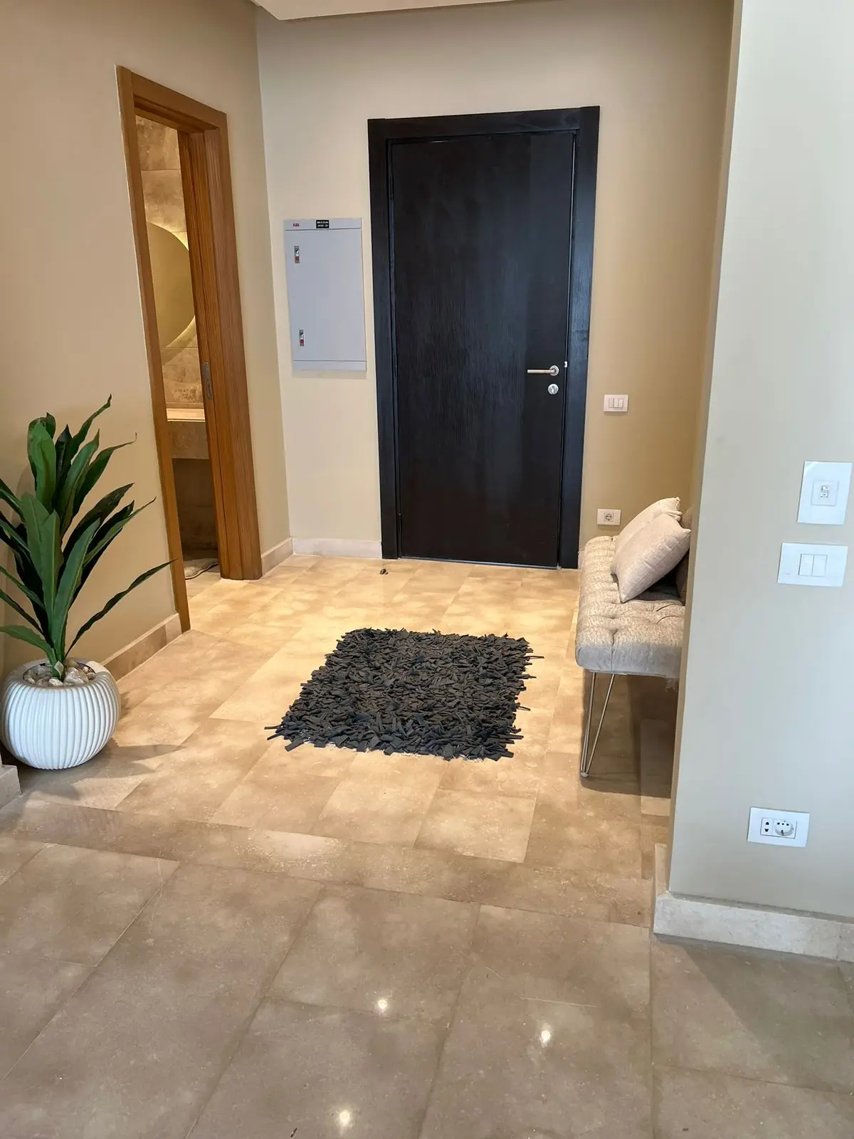 Furnished Apartment 2BR For Rent in Villette