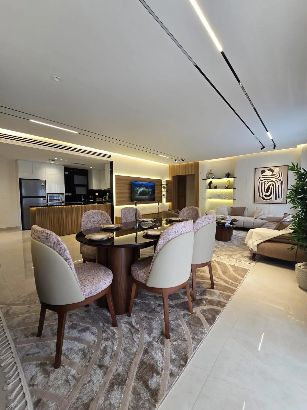 Ultra Super Lux Apartment for Rent in Villette Sky Condos