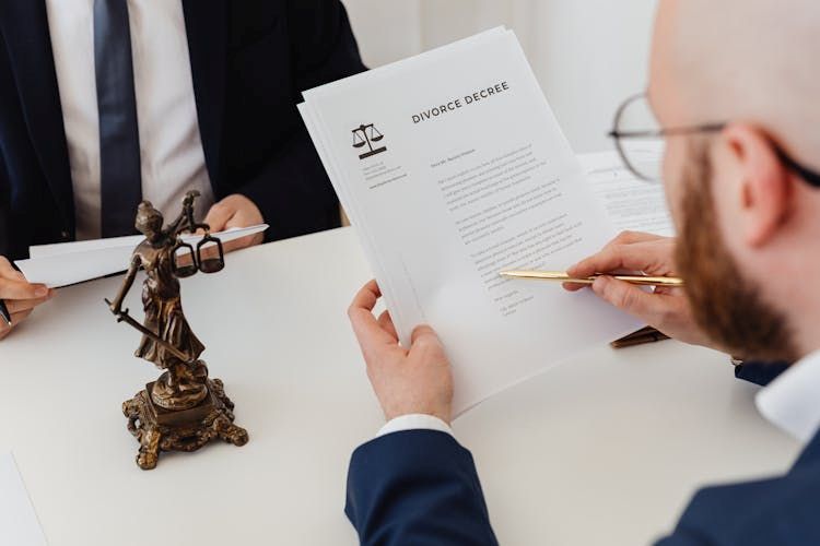 أهمية الفحص القانوني للعقار