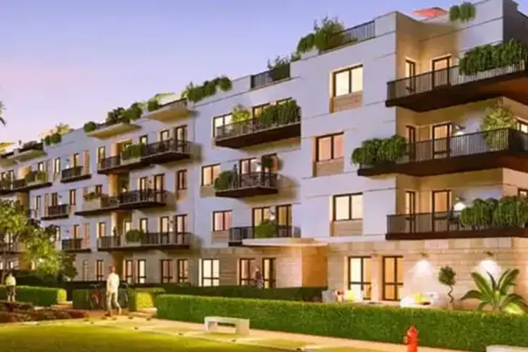 الحي السكني الثامن R8