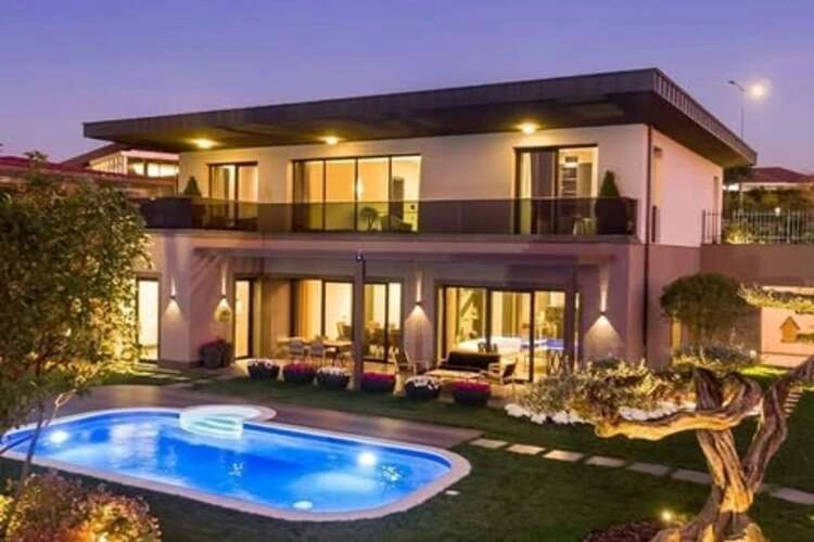 شقق في العاشر من رمضان