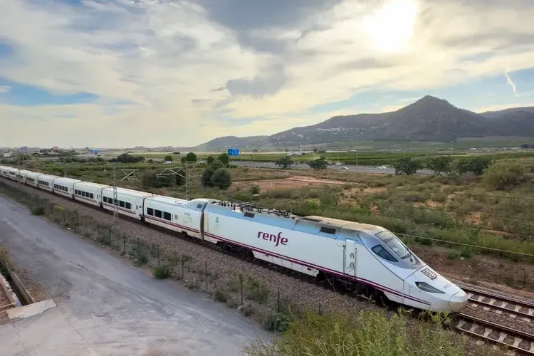 قطار التالجو السريع