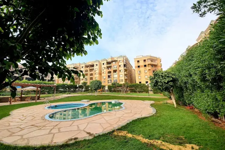  كمبوند جولدن جيتس المقطم