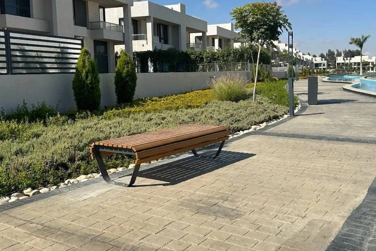 كمبوند ليك ويست نيو زايد 