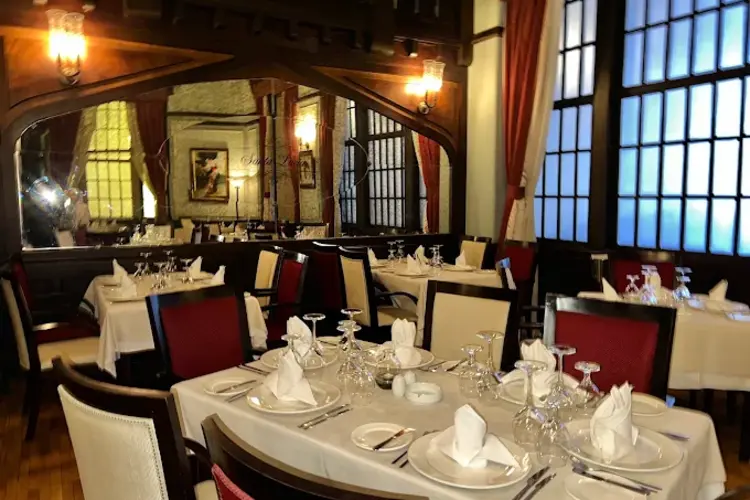 مطعم سانتا لوسيه