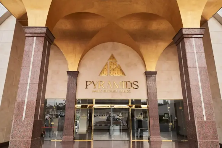 فندق بيراميدز بارك ريزورت