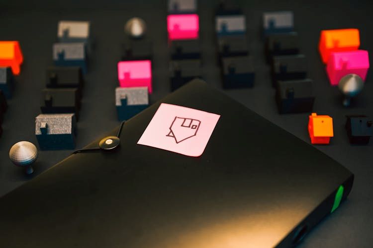 مميزات وعيوب السكن في شقق الروف والأدوار الأخيرة